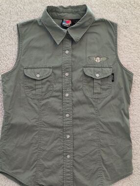 Vintage Jerry Leigh Disney Mickey Unlimited Olive Green Button-Down Shirt